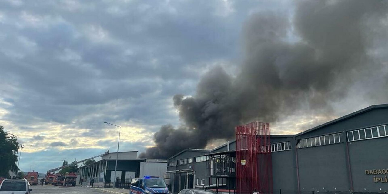 Uşak'ta İplik Fabrikasında Yangın