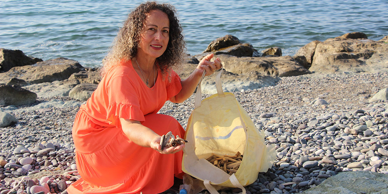 Taş, deniz kabuğu ve ağaç parçaları Artvinli kadınlara gelir kapısı oldu