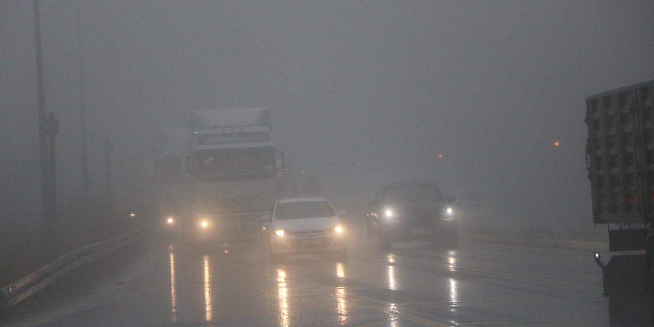 Bolu Dağı’nda Sağanak Ve Sis Ulaşımı Yavaşlattı