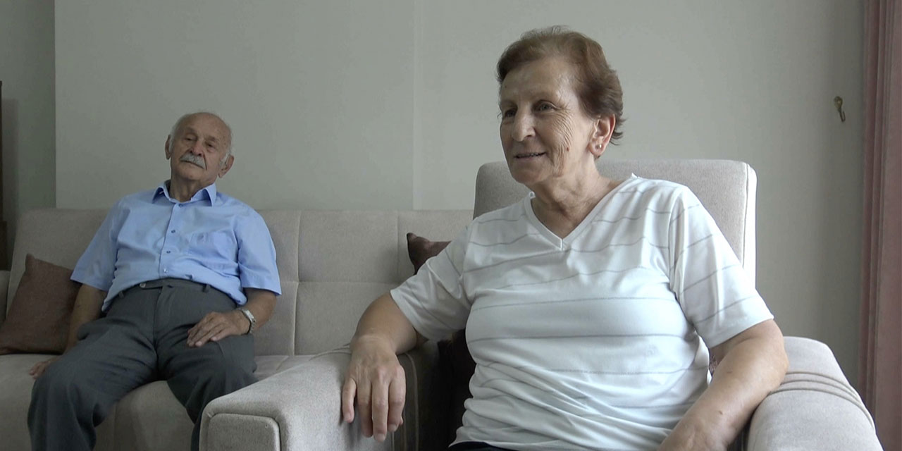 Artvinli çift, 1783 tarihli kitabeyi Müze Müdürlüğüne verdi