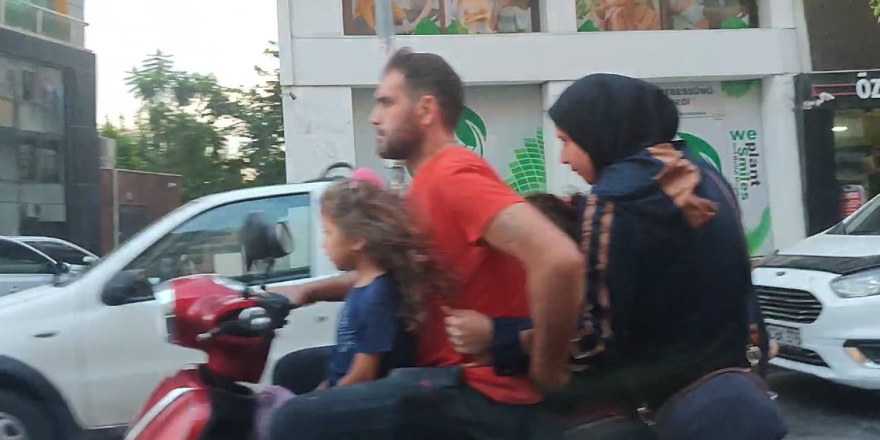 Motosiklette 5 Kişilik Ailenin Tehlikeli Yolculuğu Kamerada