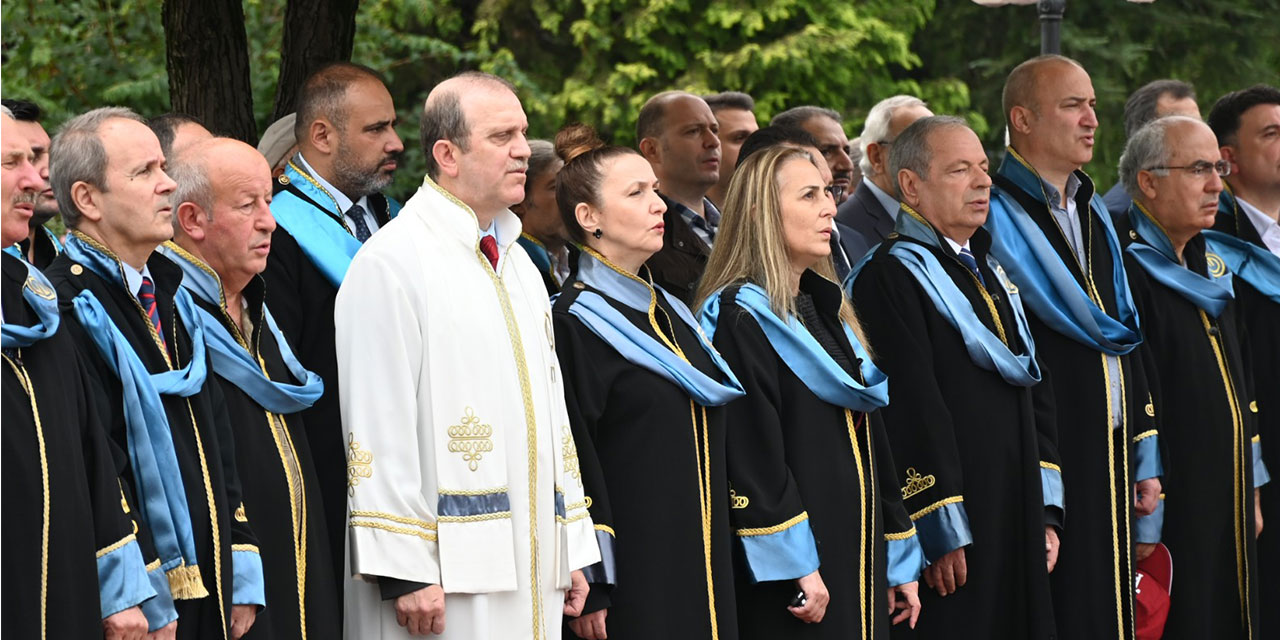 KTÜ'de akademik yılı açılış töreni düzenlendi