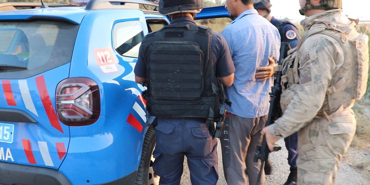 Mersin'deki Terör Operasyonunda 4 Tutuklama