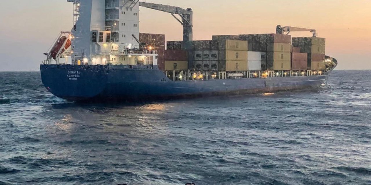 Çanakkale Boğazı'nda Gemi Arızası