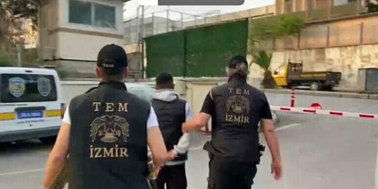 İzmir'de Fetö Operasyonunda 19 Gözaltı