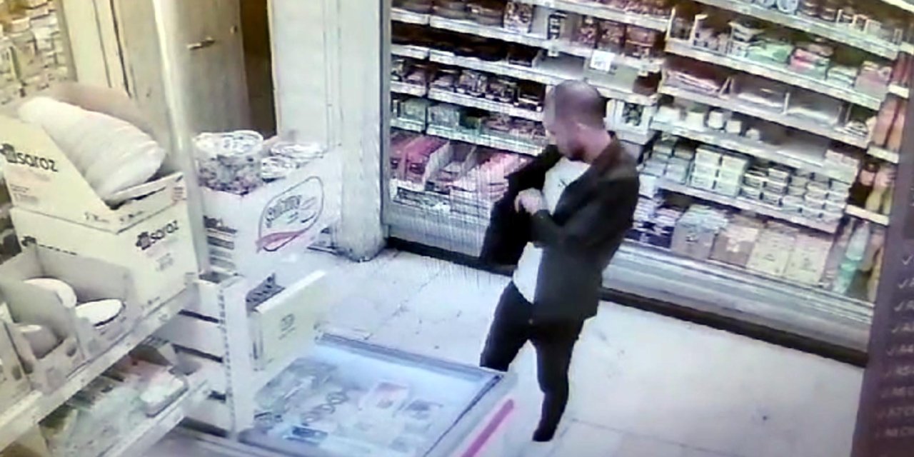 Markette Çaldığı Etleri Ceketinin Ceplerine Koyup Kaçtı