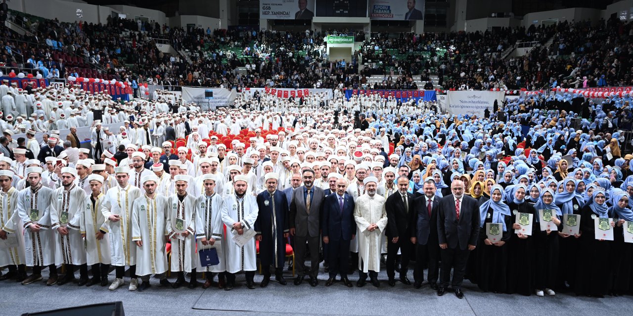 Erbaş: Hafızlarımızın Eğitimlerini Devam Ettirip Akademisyen Olmaları Bizim İçin Çok Önemli
