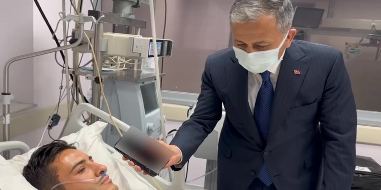 Cumhurbaşkanı Erdoğan, Terör Saldırısında Yaralanan Polis İle Telefonda Görüştü