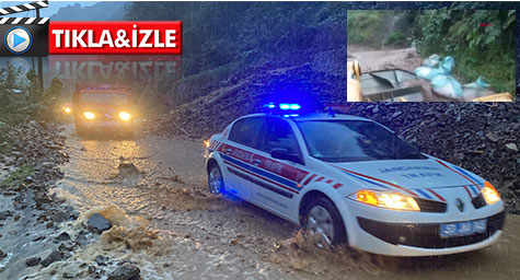 Rize'de Sel !  Çay Bohçaları ve Kayalar Sürüklendi