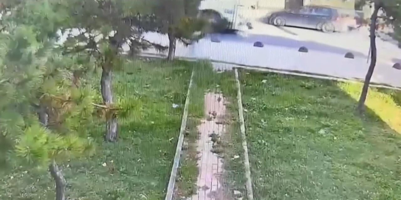 Arnavutköy'de Hafriyat Kamyonunun Altında Kalan Kadın Hayatını Kaybetti