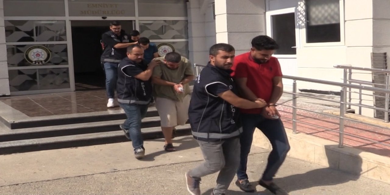 Mersin Ve Hatay'daki Göçmen Kaçakçılığı Operasyonunda 6 Gözaltı