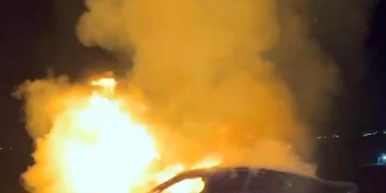 Seyir Halinde Alev Alan Otomobil Yandı