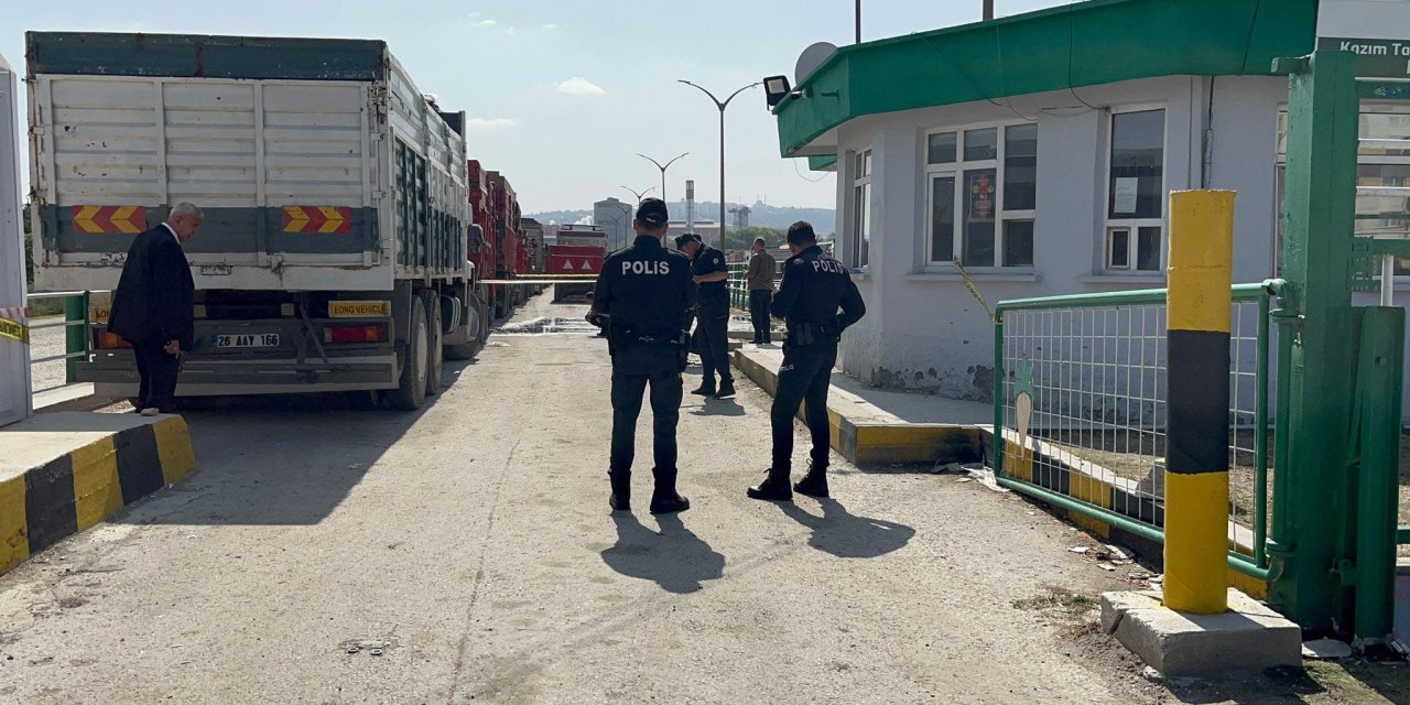 Eskişehir'de Husumetli Aileler Arasında Silahlı Kavga: 3 Yaralı