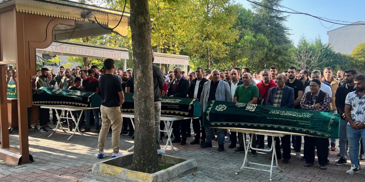 Sancaktepe'de Ölü Bulunan 3 Kardeş Son Yolculuğuna Uğurlandı