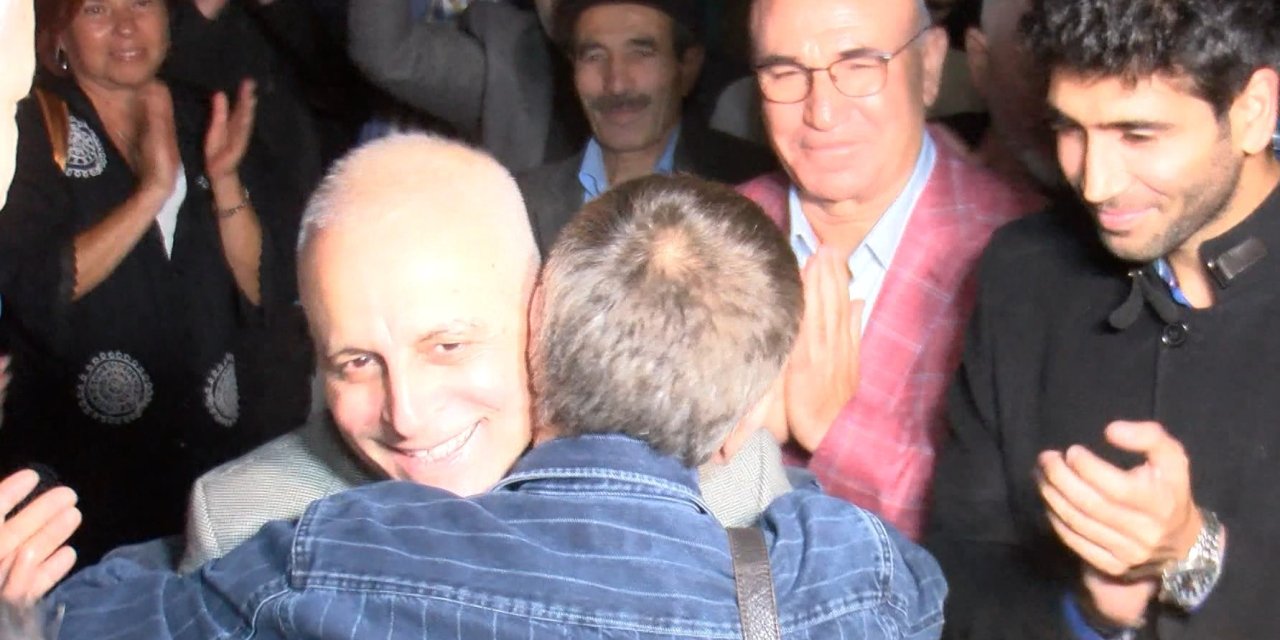 Merdan Yanardağ Cezaevinden Çıktı