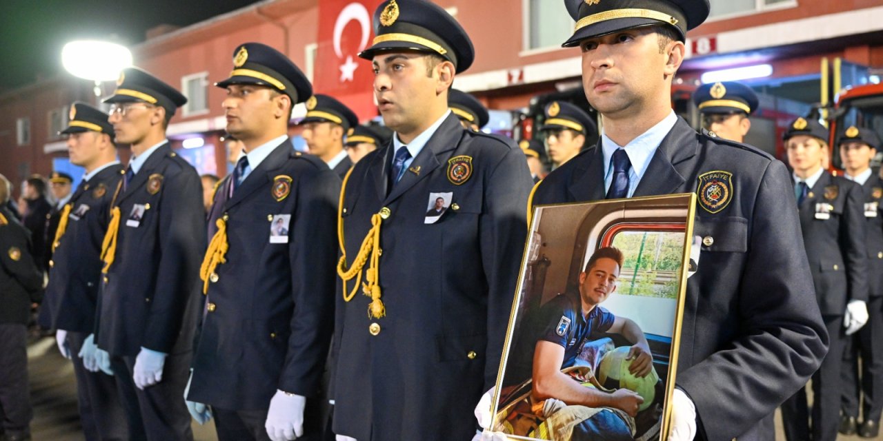 Yangında Ölen İtfaiyecinin Oksijen Tüpü Bitmiş