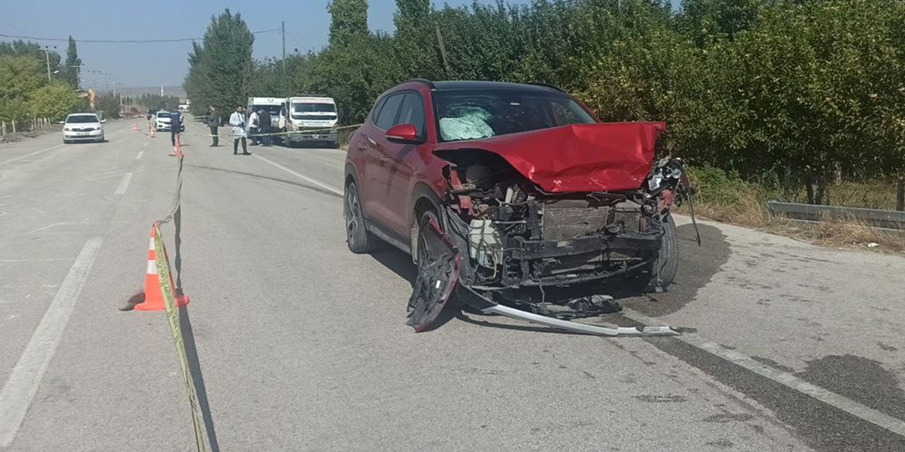 Çorum'da otomobil ile cipin çarpıştığı kazada karı koca öldü, 2 kişi yaralandı