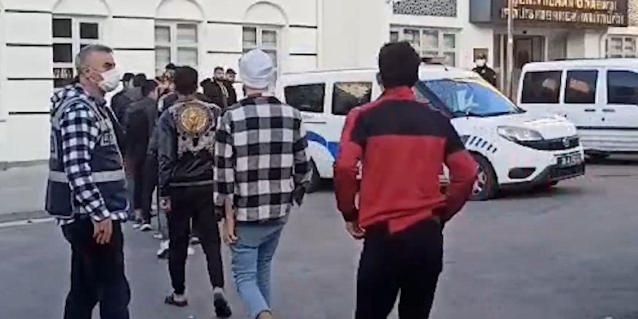 Kayseri'de 54 Kaçak Göçmen Yakalandı