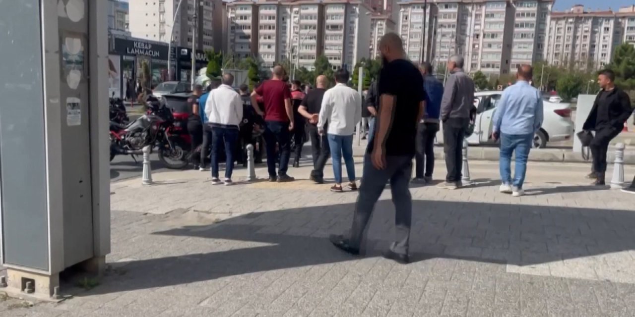Beylikdüzü'nde Otopark Kapısı Açılmadı Diye Havaya Ateş Açtı