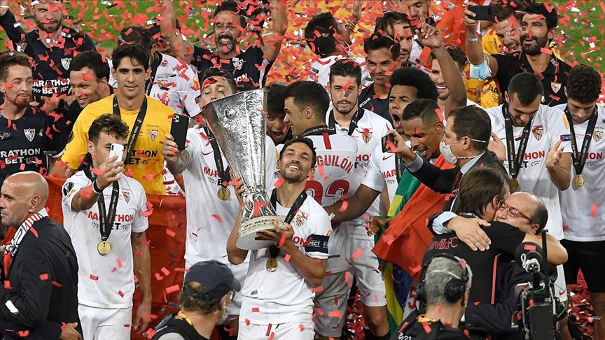 UEFA Avrupa Ligi'nde zirvenin gediklisi Sevilla