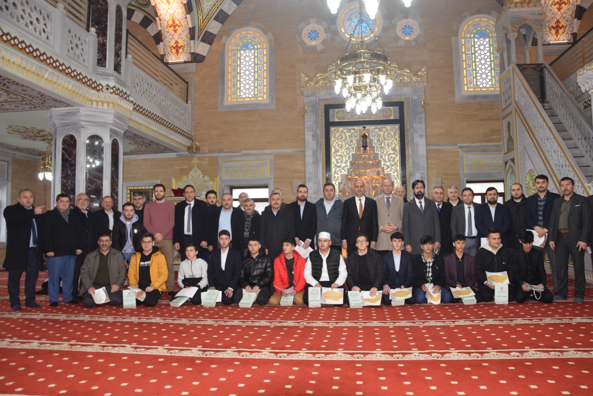 "Genç Bilaller Ezan Okuma Yarışması"nın finali gerçekleştirildi