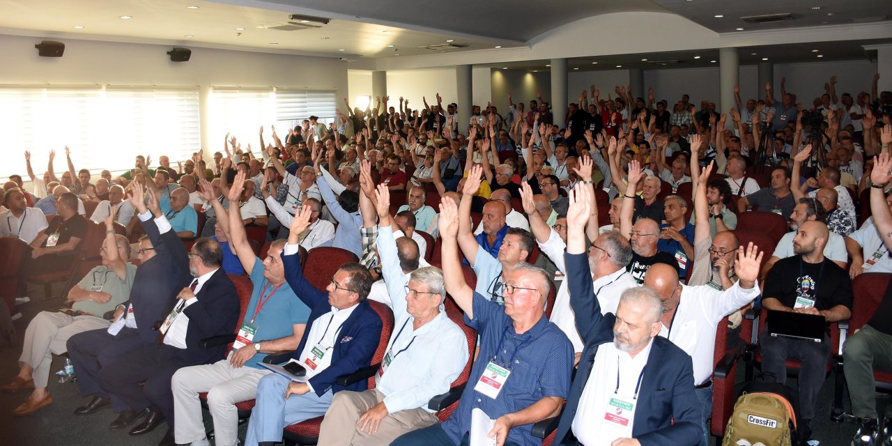 Karşıyaka'ya Tüzük Sürprizi