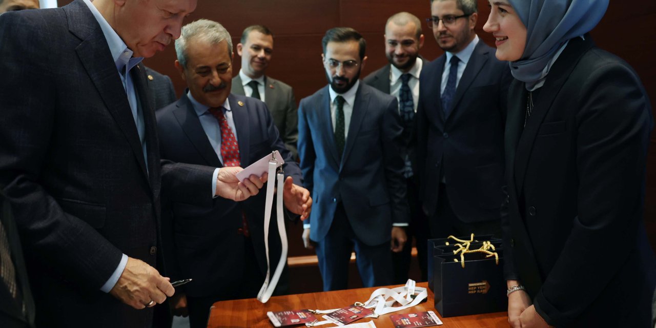 Erdoğan, Delege Kartını Aldı