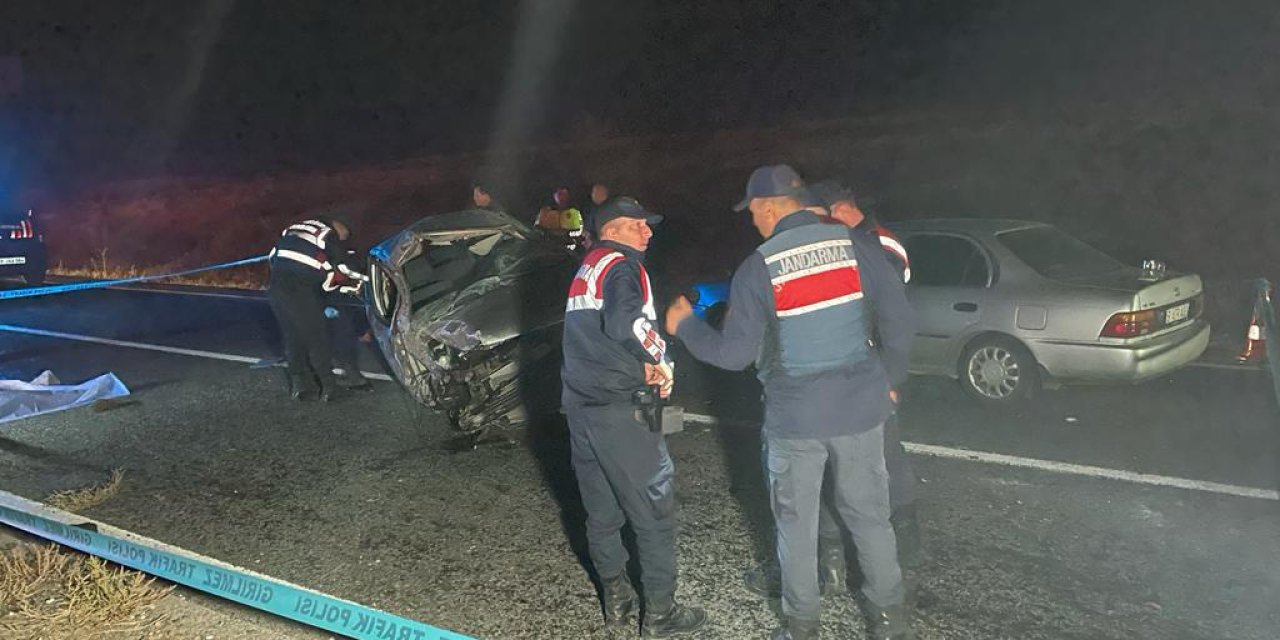 Nevşehir'de İki Araca Çarpan Otomobilin Sürücüsü Öldü