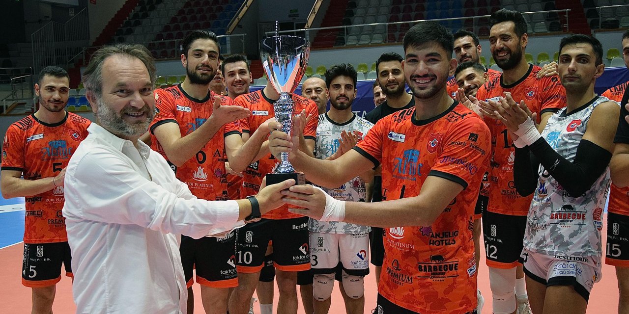 Tsyd Voleybol Turnuvasında Şampiyon Alanya Belediyespor