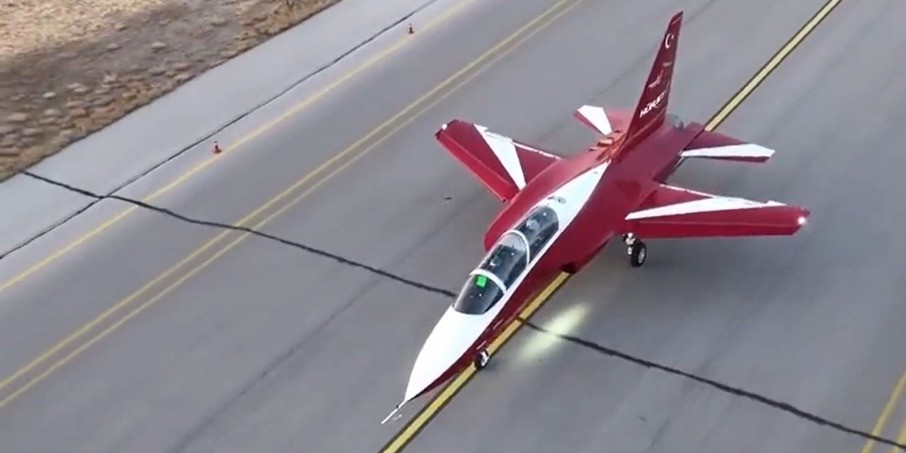 Savunma Sanayii Başkanı Görgün Hürjet’in Kokpitinde