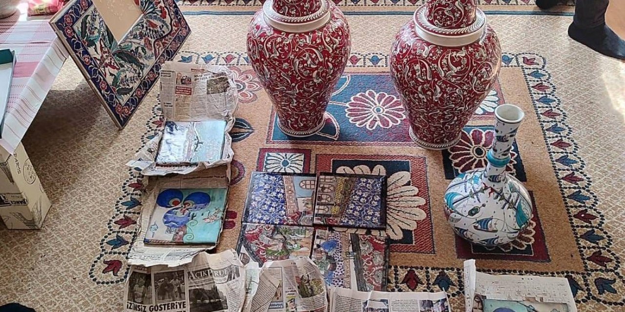 Eskişehir'de Değeri 400 Bin Dolar Olan Osmanlı Eserleri Ele Geçirildi