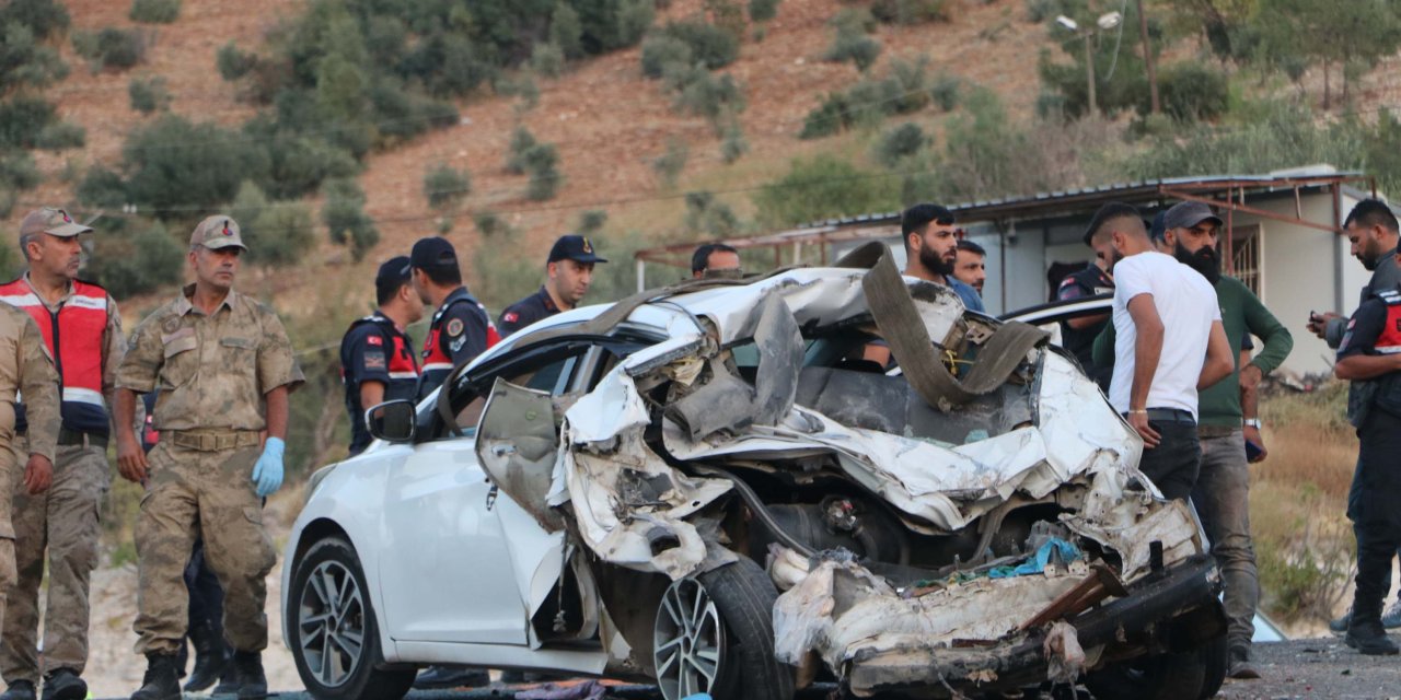 6 Kişinin Öldüğü Kazada, Kamyon Şoförü Tutuklandı