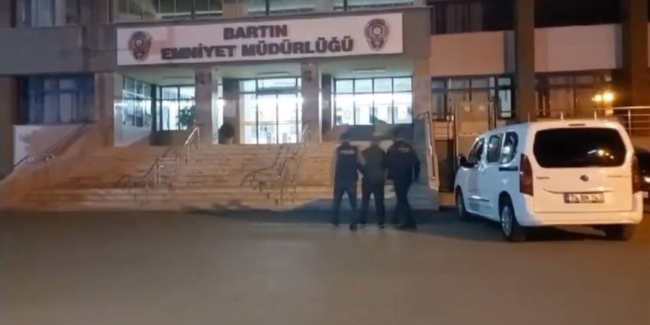 12,5 Yıl Hapisle Aranan Fetö Firarisi Eski Binbaşı Yakalandı