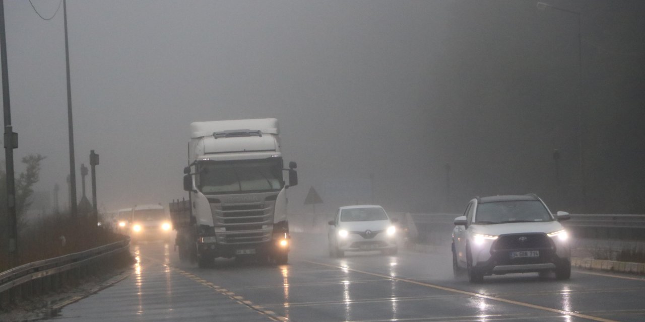 Bolu Dağı'nda Sağanak Ve Sis Etkili Oldu