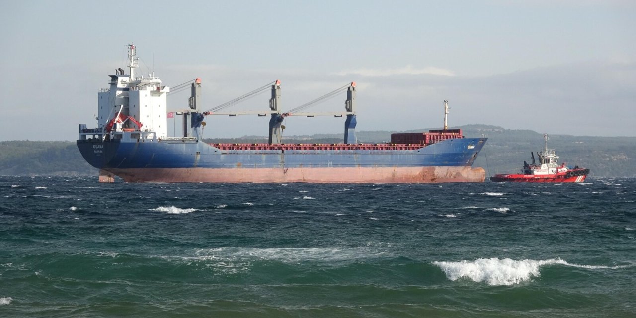 Çanakkale Boğazı'nda Kargo Gemisinde Makine Arızası