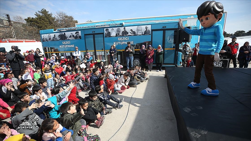 Diyanet ekipleri Hatay'da 650 gönüllüyle afetzedelere hizmet veriyor