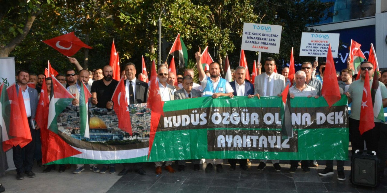 Manisa Sivil Dayanışma Platformu Üyelerinden Filistin'e Destek Açıklaması