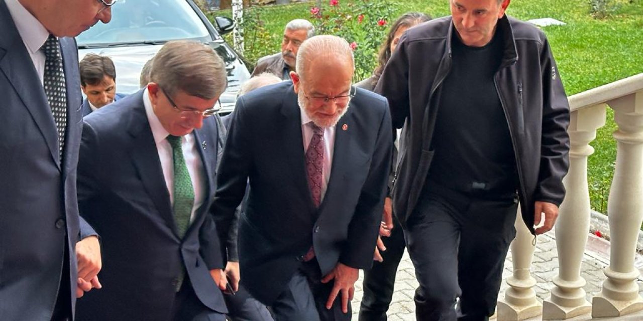 Davutoğlu Ve Karamollaoğlu Filistin Büyükelçisi Mustafa'yı Ziyaret Etti