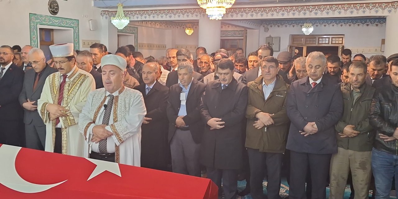 Şehit Polis Memuru Ermiş'in Cenazesi, Memleketi Ankara'da Toprağa Verildi