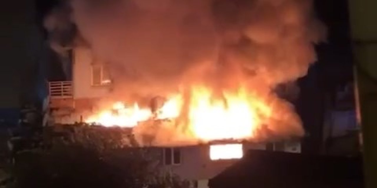 Ataşehir’de 2 Katlı Binada Yangın