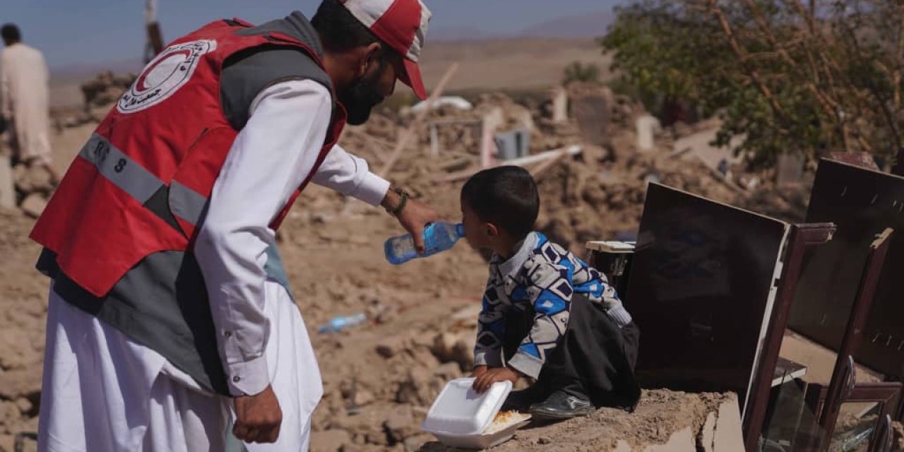 Afganistan’daki Depremde Can Kaybı 2 Bin 500’e Yükseldi