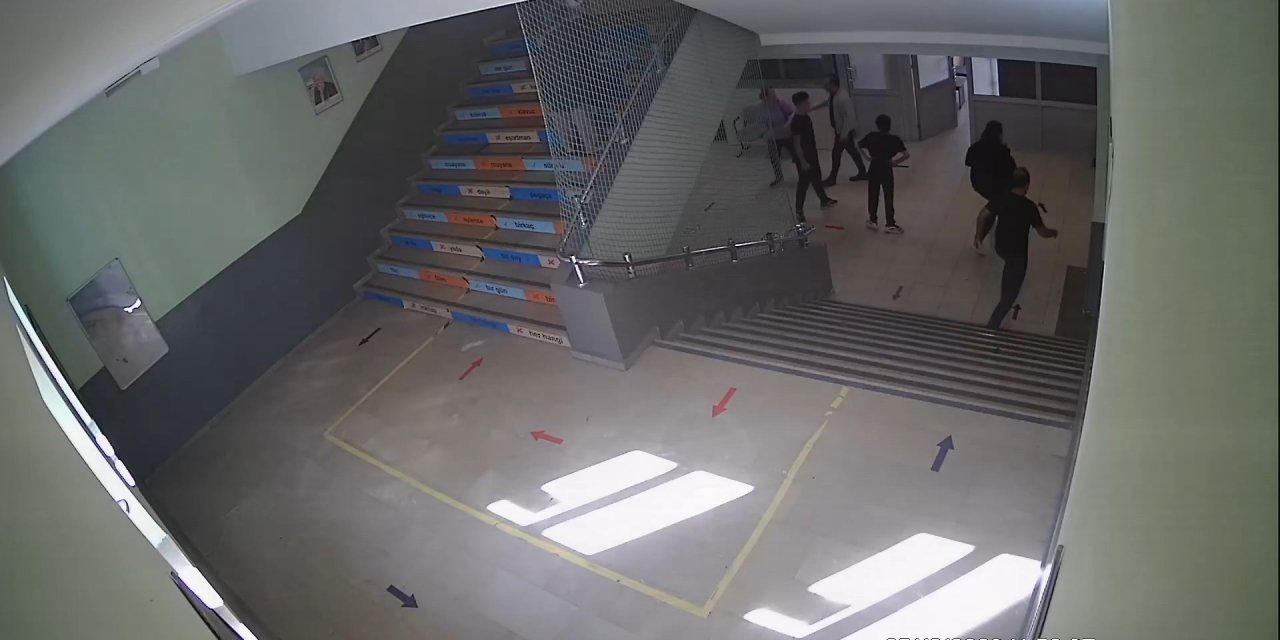 Beylikdüzü'nde Okulu Basan Veli Öğretmenlere Saldırdı