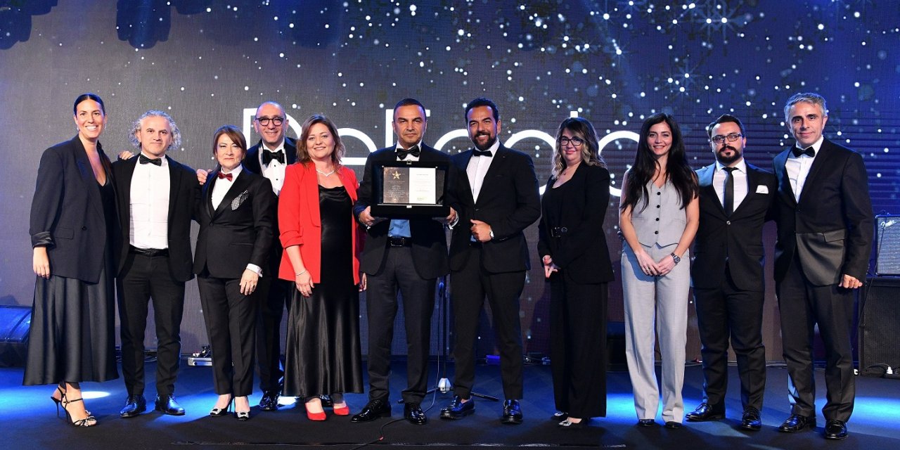 Defacto 'Cumhuriyet Değerlerini Taşıyan Marka' Seçildi