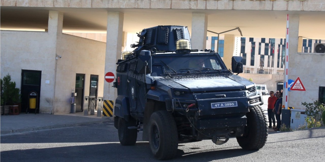 Tır'la Aracının Önünü Kestikleri Husumetlilerini Öldüren 2 Kardeş Yakalandı