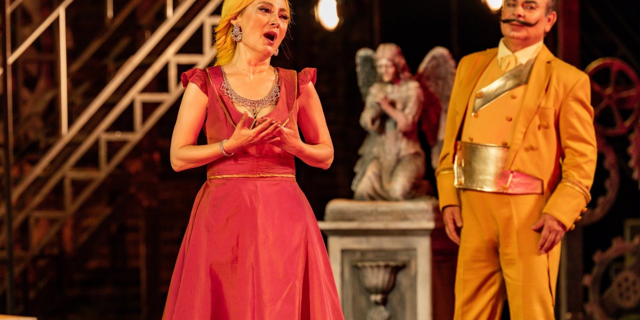 'Faust' Operası Akm'de Sanatseverlerle Buluştu