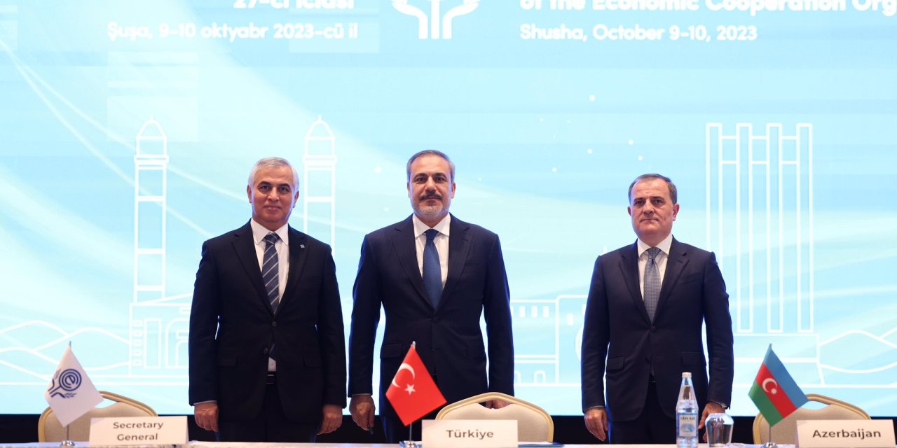 Türkiye, Bakü'de Kurulacak Eit Temiz Enerji Merkezi Şartı'na Taraf Oldu