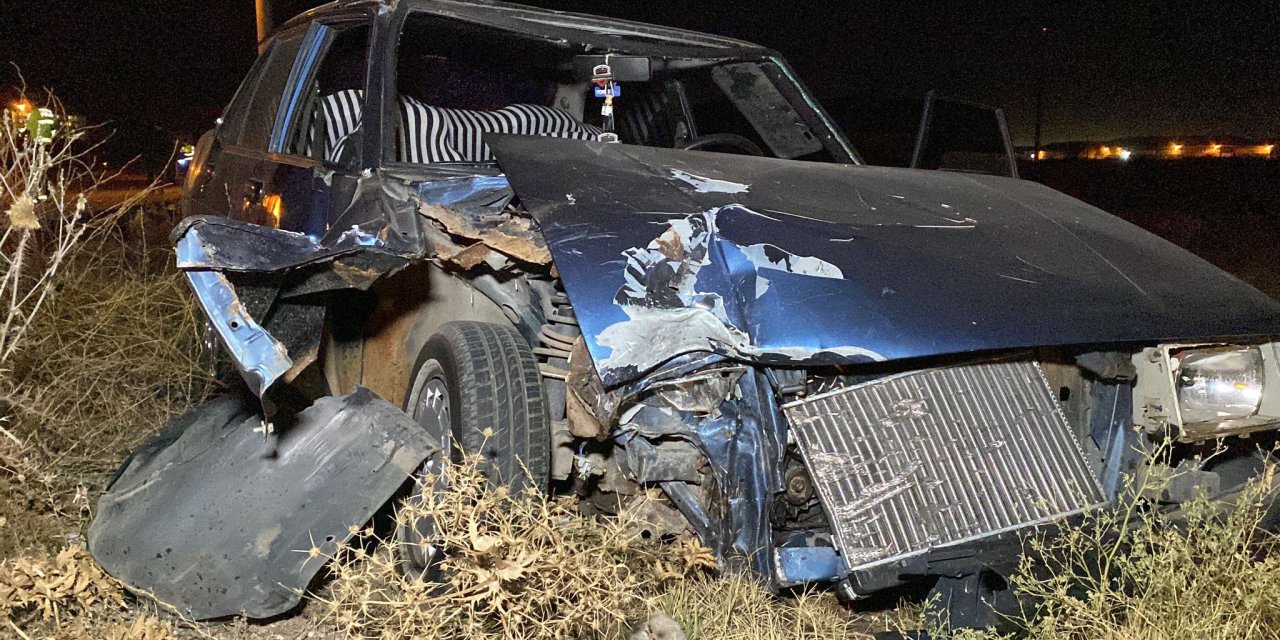 Otomobille Çarpışan Motosikletli Kurye Öldü