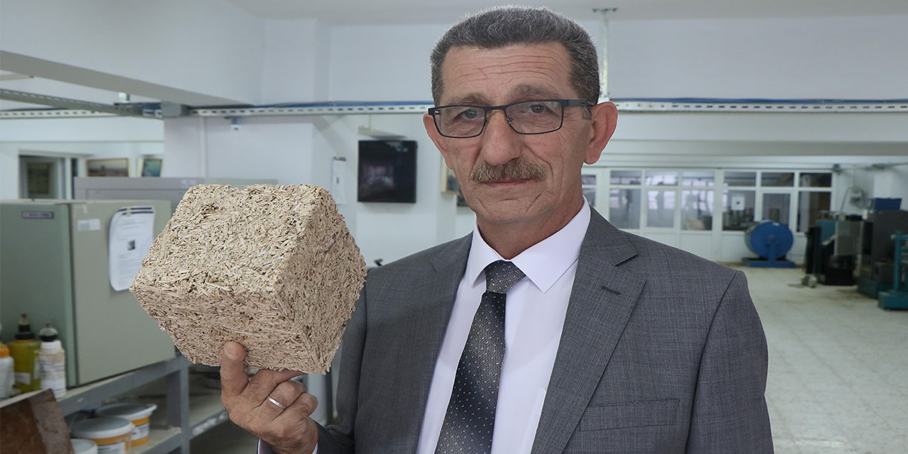 Kenevir Sapından Yapı Malzemesi Üretildi