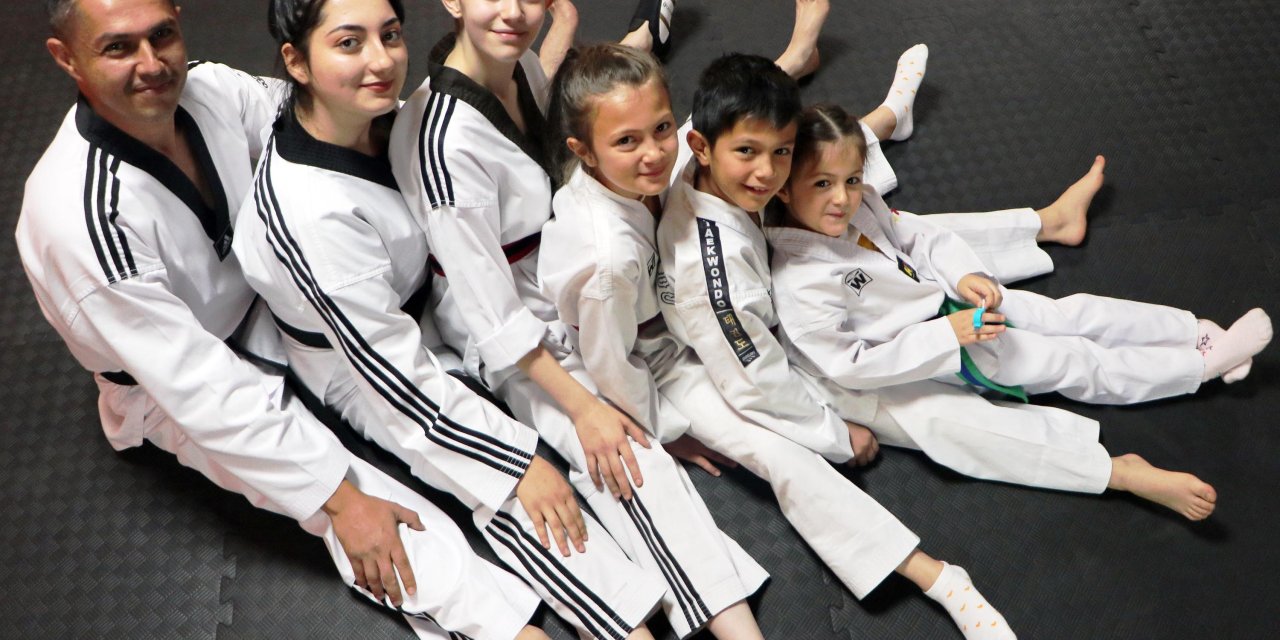 5 Çocuğu Da Tekvandocu Babanın İzinde