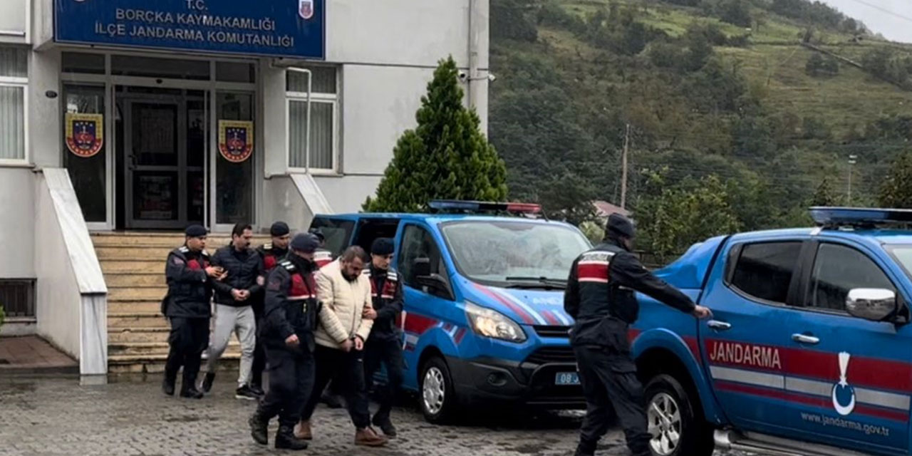 Artvin'de firari şüpheli ile yurt dışına kaçışına yardım eden 2 kişi tutuklandı